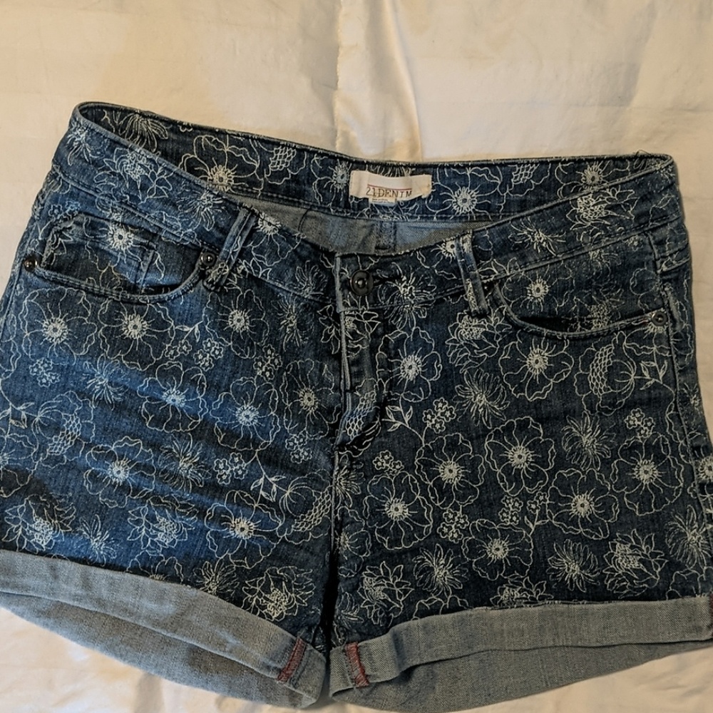 Forever 21 floral Jean shorts
